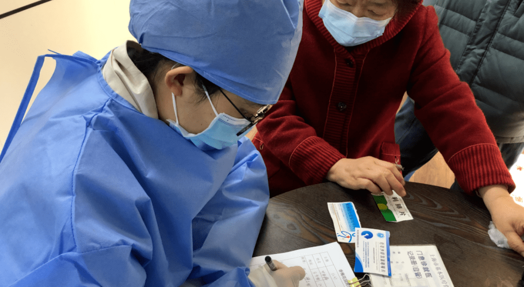 巴中24小时套医保卡回收商家(急用钱24小时医保提取)